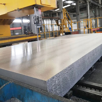 Алюминиевая пластина цех